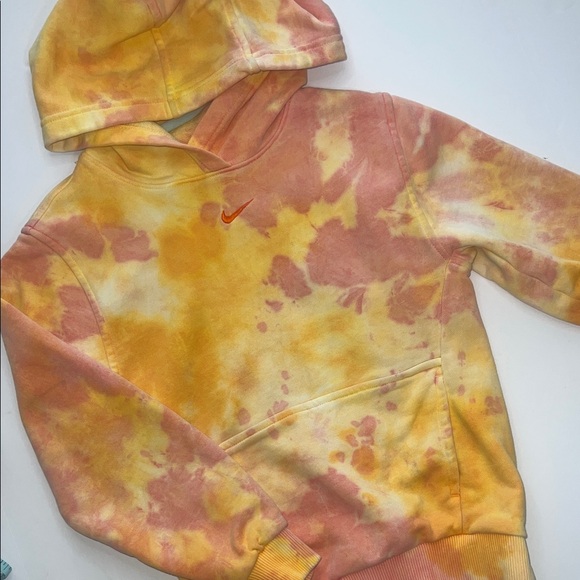 Nike Other - Nike Vibrant Orange and Yellow Hoodie